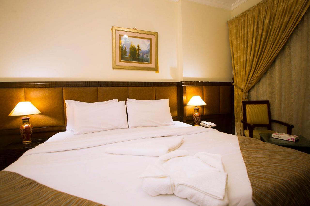 Anwar Al Zahraa Hotel Медина Екстериор снимка