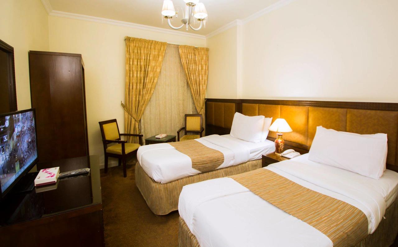Anwar Al Zahraa Hotel Медина Екстериор снимка